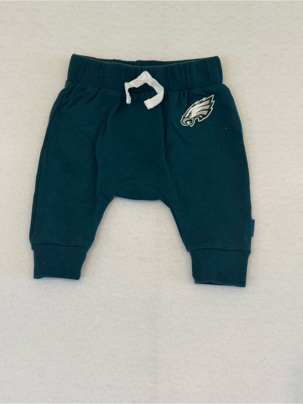 NFL Eagles Newborn 0-3 Months Bottoms